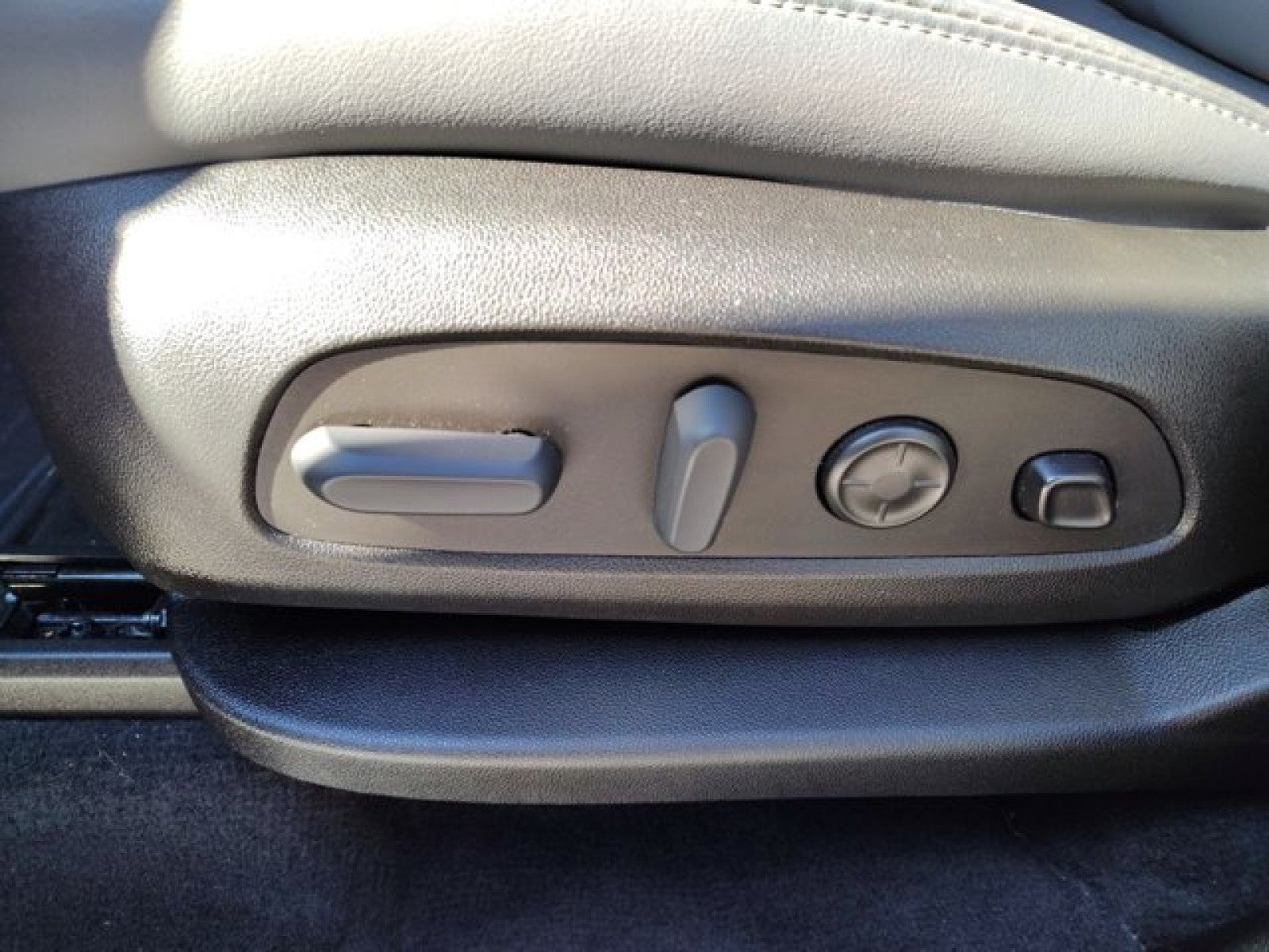 2023 Buick Enclave Premium | Pano Roof