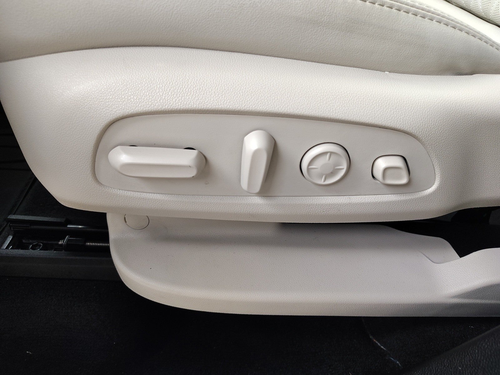 2023 Buick Enclave Avenir AWD | Tech Paclage