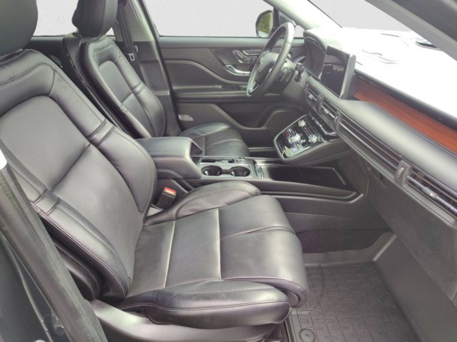 2022 Lincoln Corsair Reserve AWD | Elements, tech, lux, $56k msrp