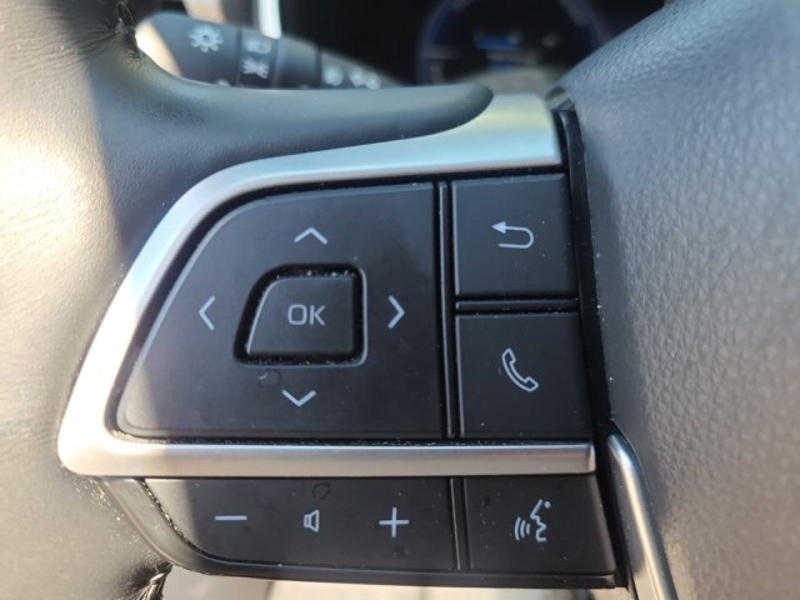 2023 Toyota Highlander Hybrid Platinum AWD