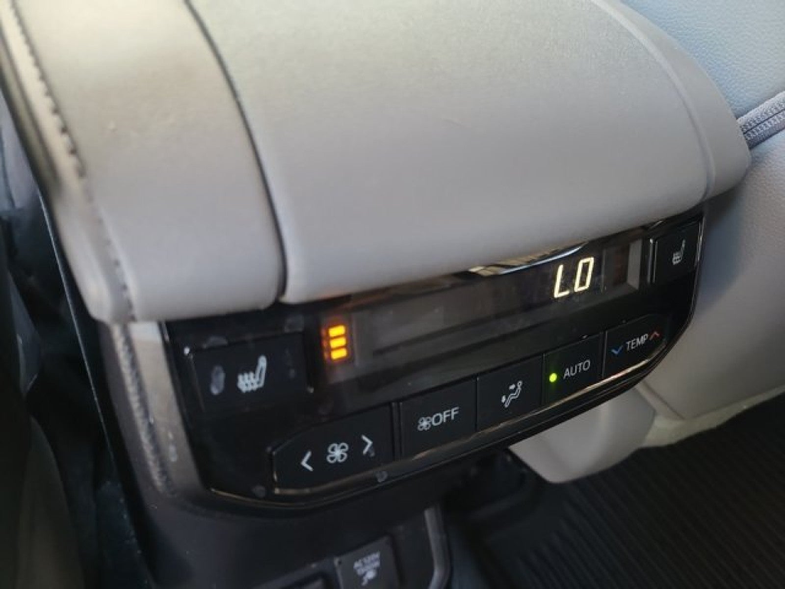 2023 Toyota Highlander Hybrid Platinum AWD