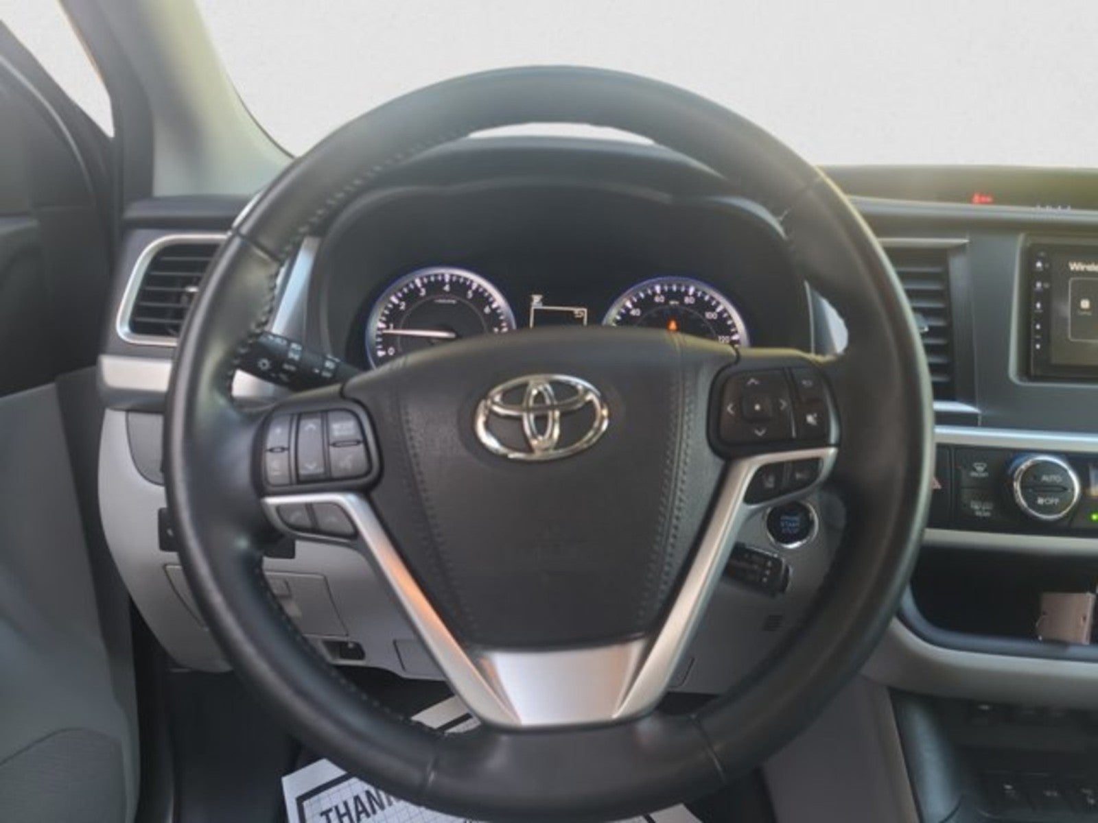 2017 Toyota Highlander SE V6 AWD