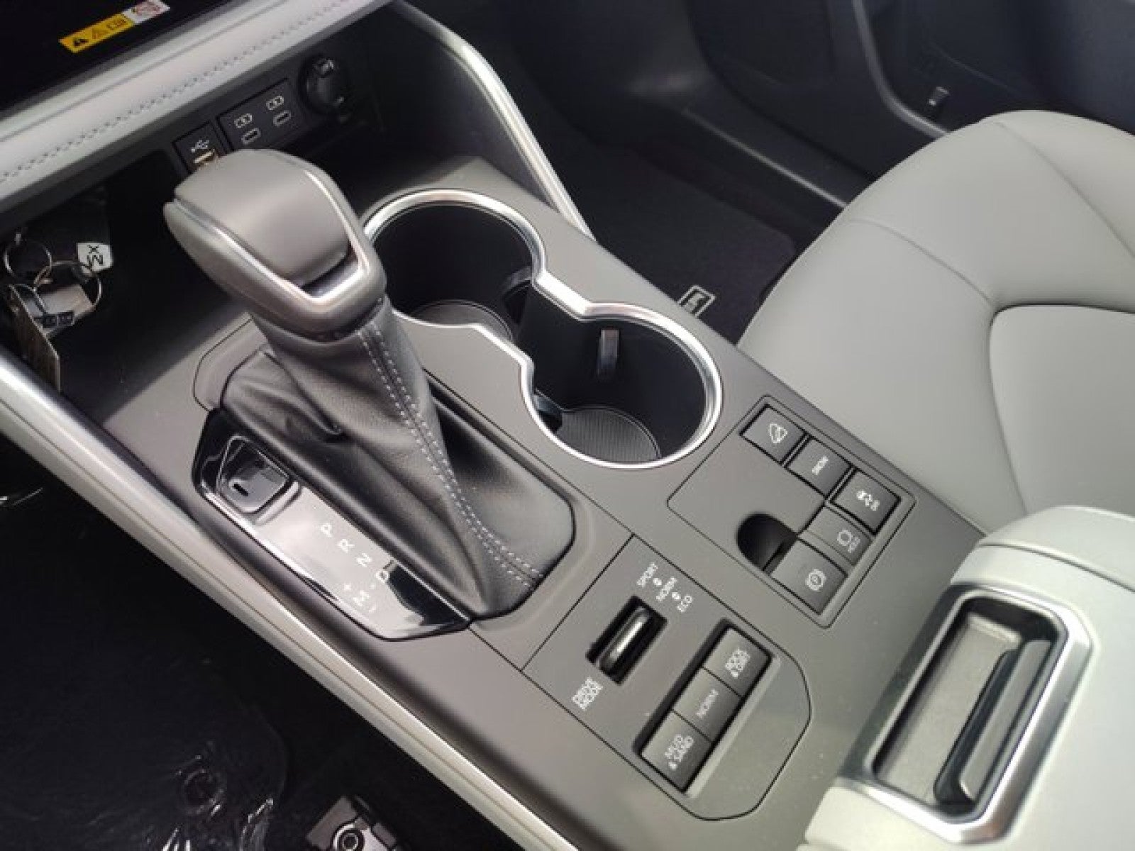 2023 Toyota Highlander XLE AWD