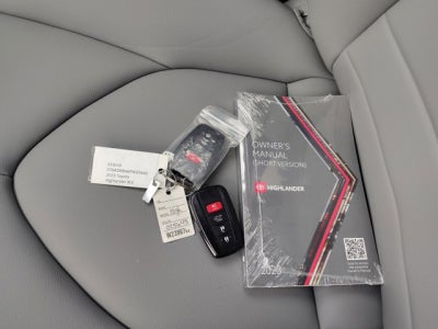 2023 Toyota Highlander XLE AWD