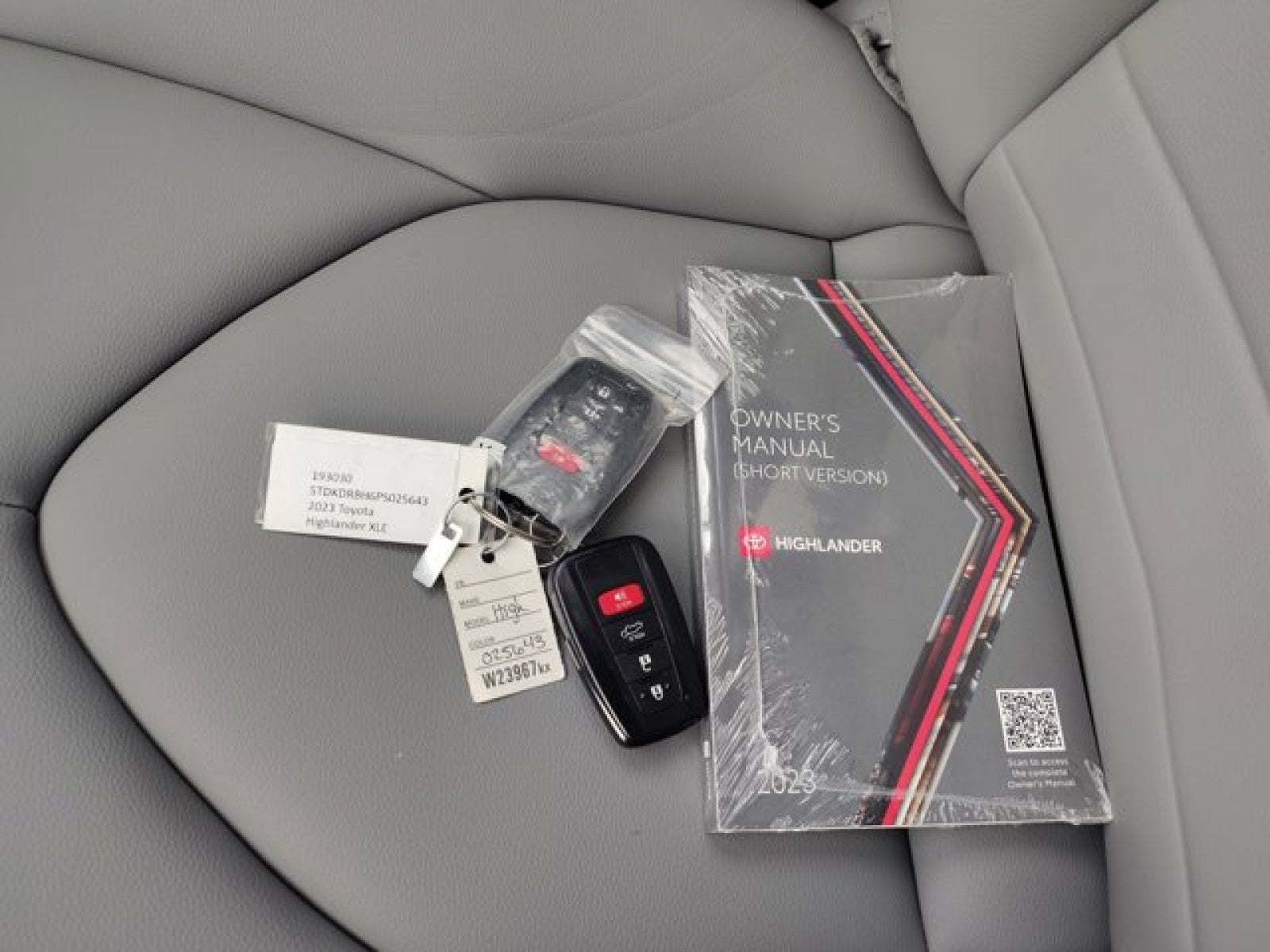 2023 Toyota Highlander XLE AWD