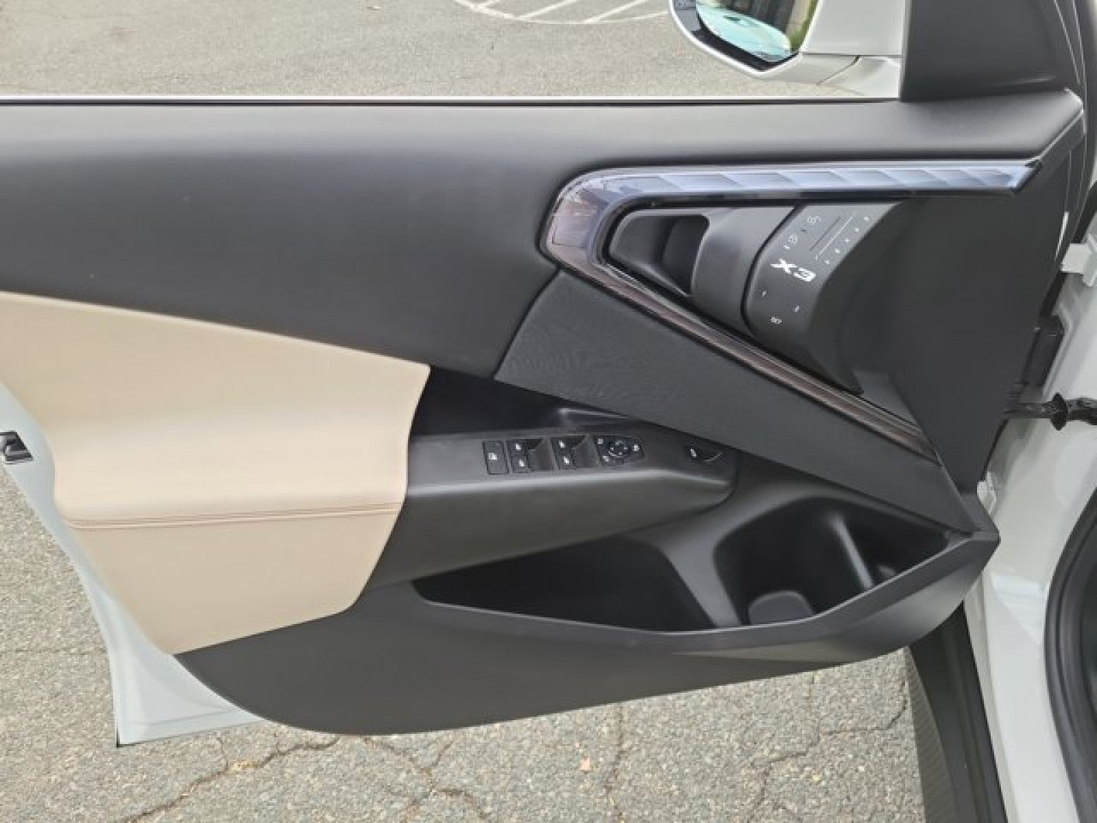 2025 BMW X3 30 xDrive, Drive assist, pearl paint