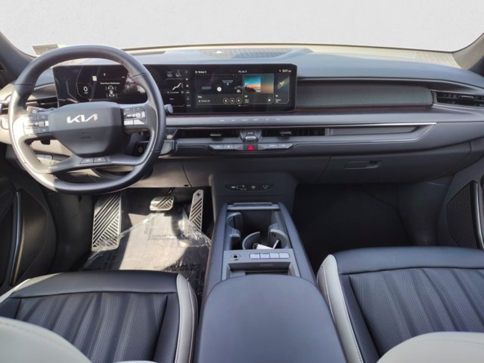 2025 Kia EV9 GT-Line AWD | VIP Seating