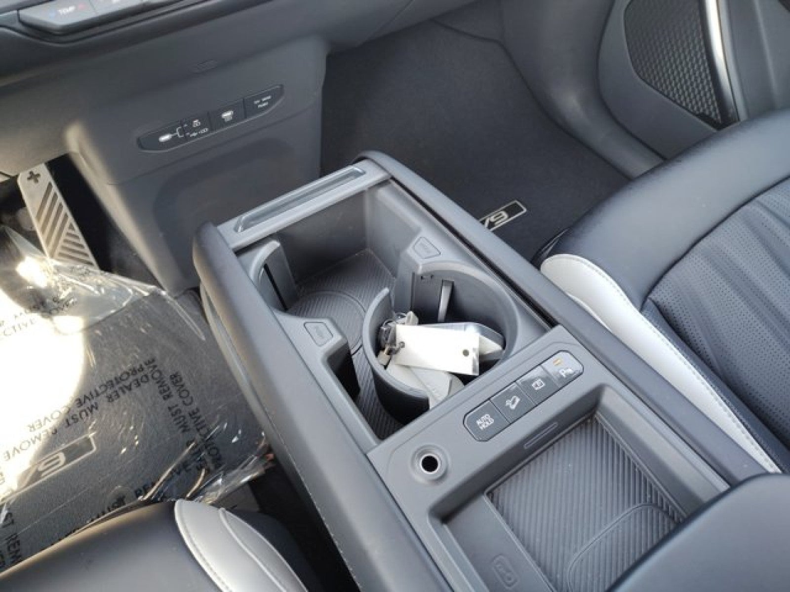 2025 Kia EV9 GT-Line AWD | VIP Seating