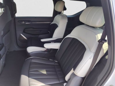 2025 Kia EV9 GT-Line AWD | VIP Seating