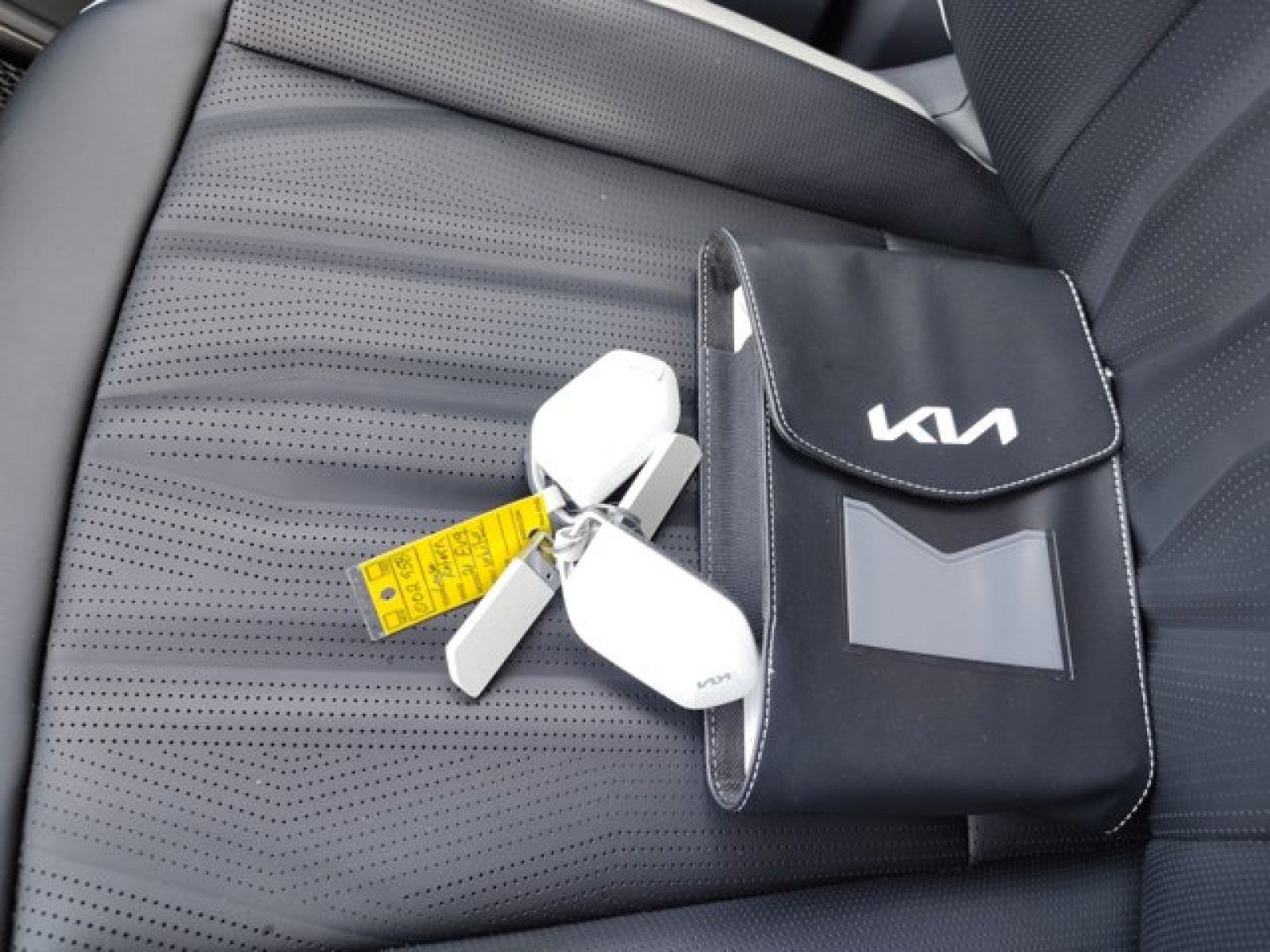 2025 Kia EV9 GT-Line AWD | VIP Seating