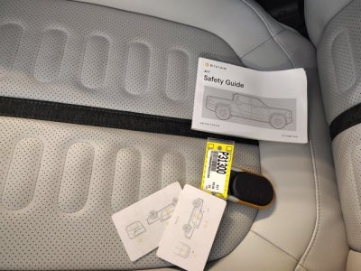 2023 Rivian R1T Adventure Quad-Motor Large Pack