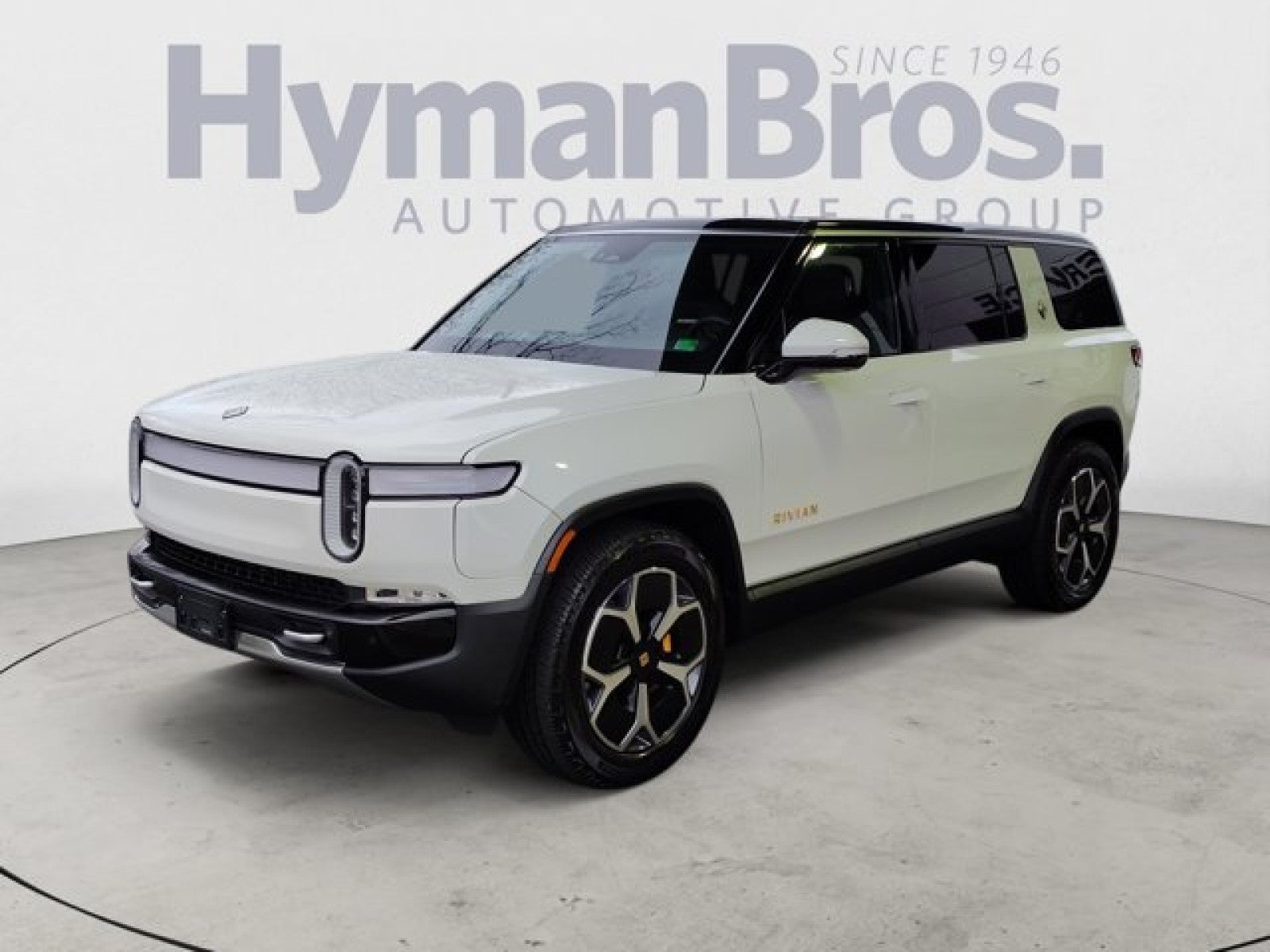 2023 Rivian R1S Adventure Quad-Motor Large Pack