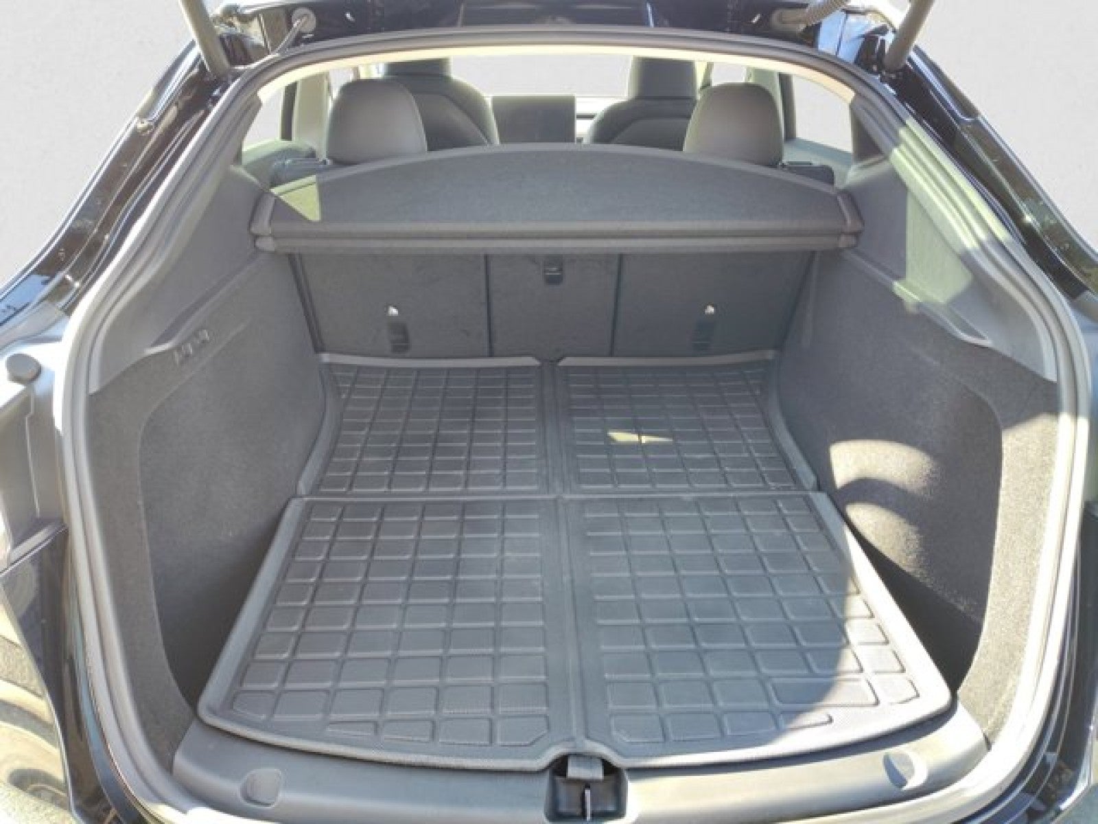 2023 Tesla Model Y Performance AWD