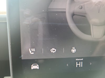 2025 Tesla Model Y Performance AWD