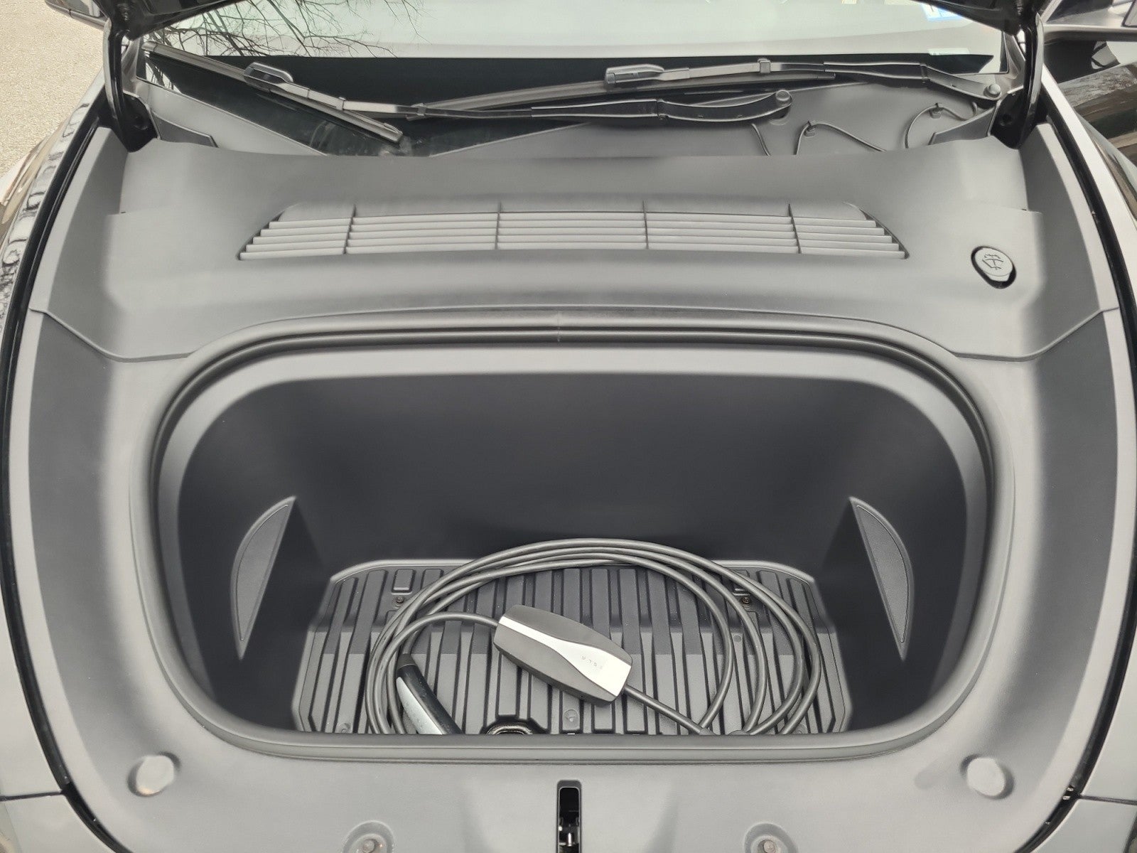 2025 Tesla Model Y Performance AWD