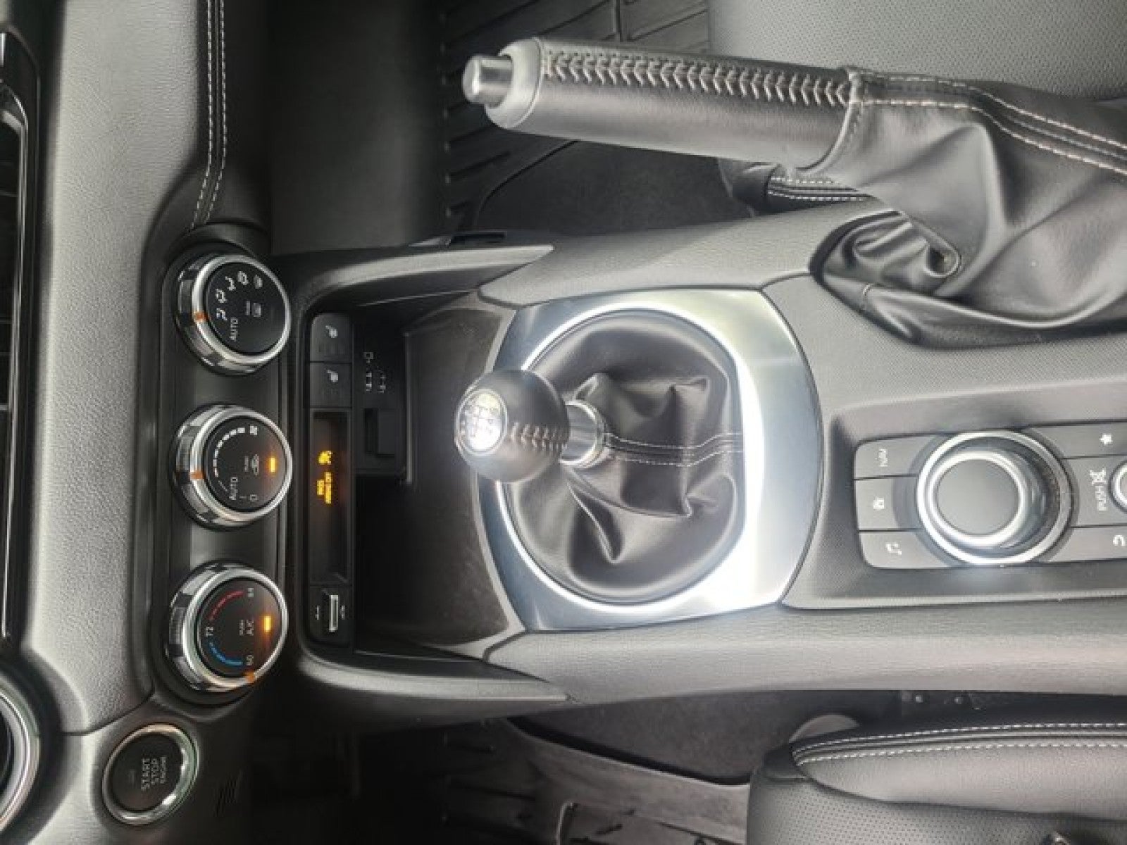 2022 Mazda Mazda MX-5 Miata RF Grand Touring