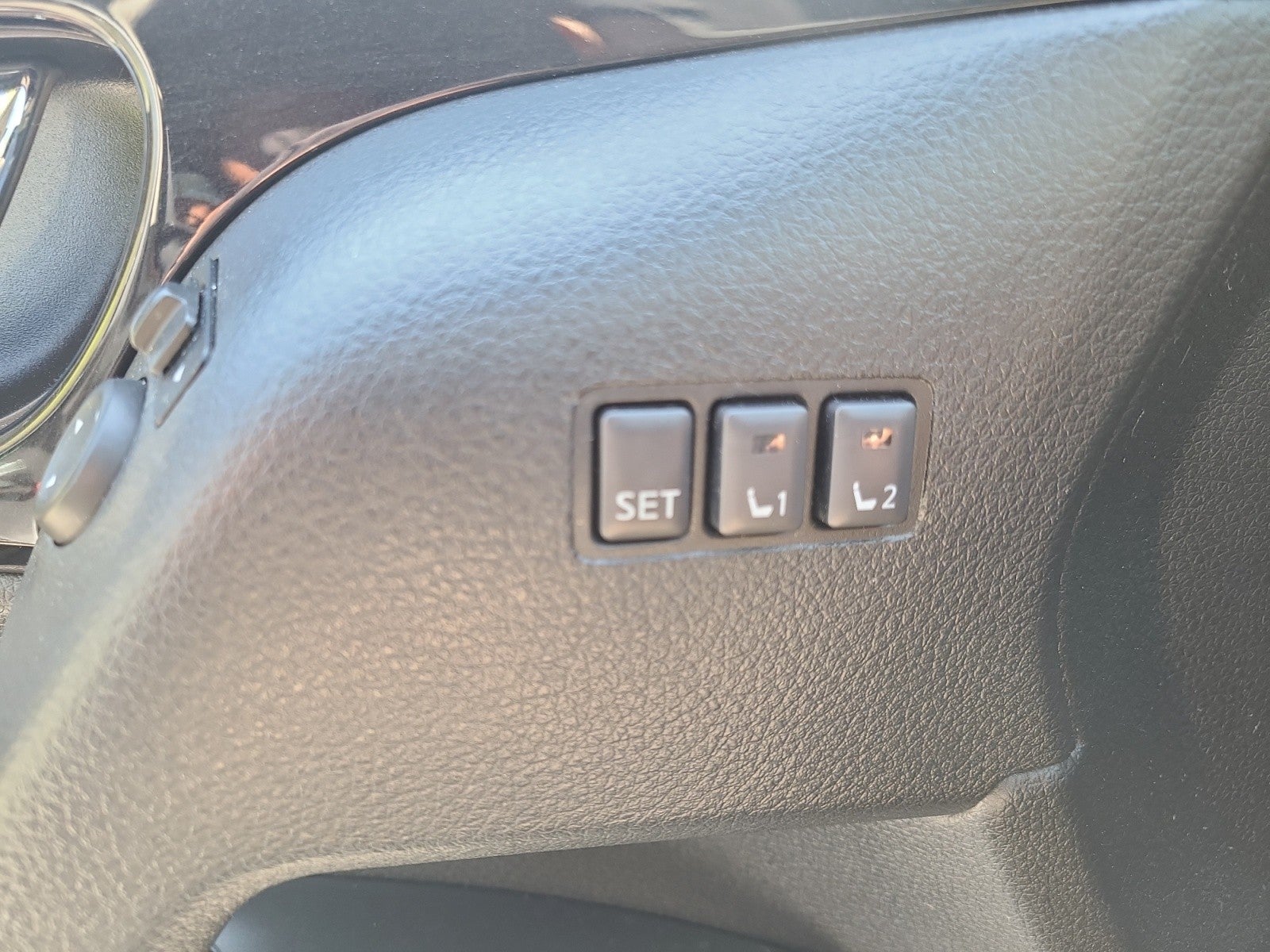 2018 Nissan Rogue SL AWD | Premium, Platinum