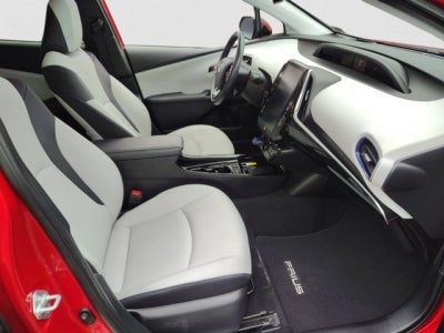 2022 Toyota Prius Limited | Moonroof