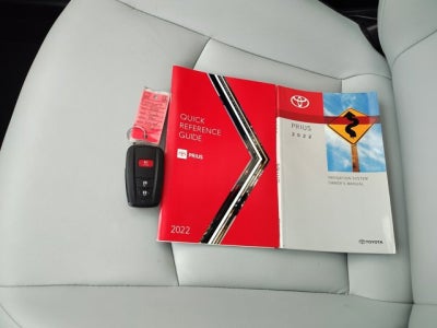 2022 Toyota Prius Limited | Moonroof