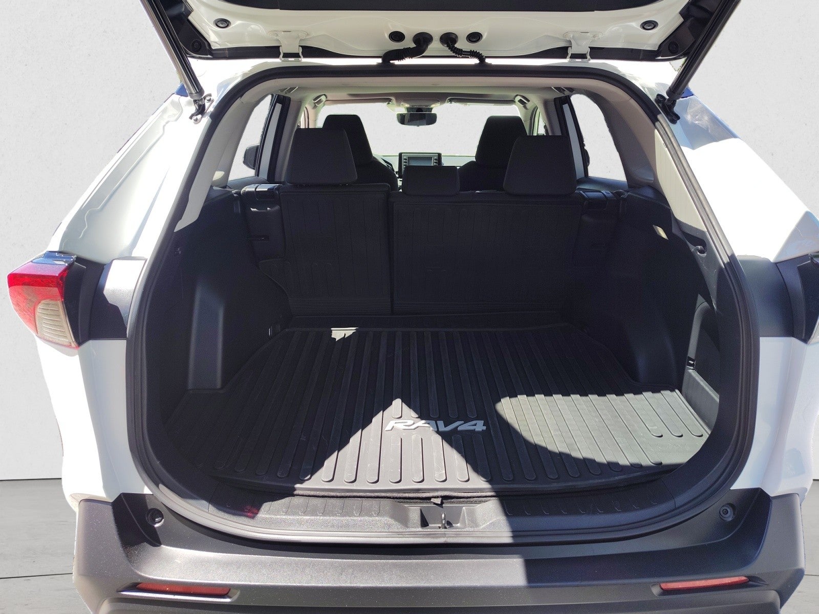 2022 Toyota RAV4 Hybrid XLE AWD