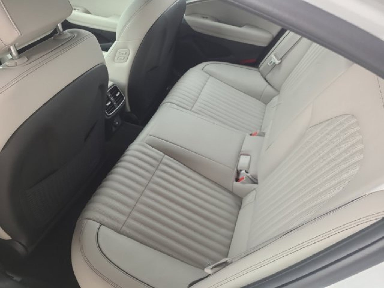 2023 Genesis G70 2.0T AWD | Sport Prestige