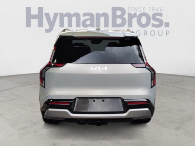 2024 Kia EV9 Land AWD | VIP Seating, Towing Package