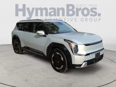 2024 Kia EV9 Land AWD | VIP Relaxation Package