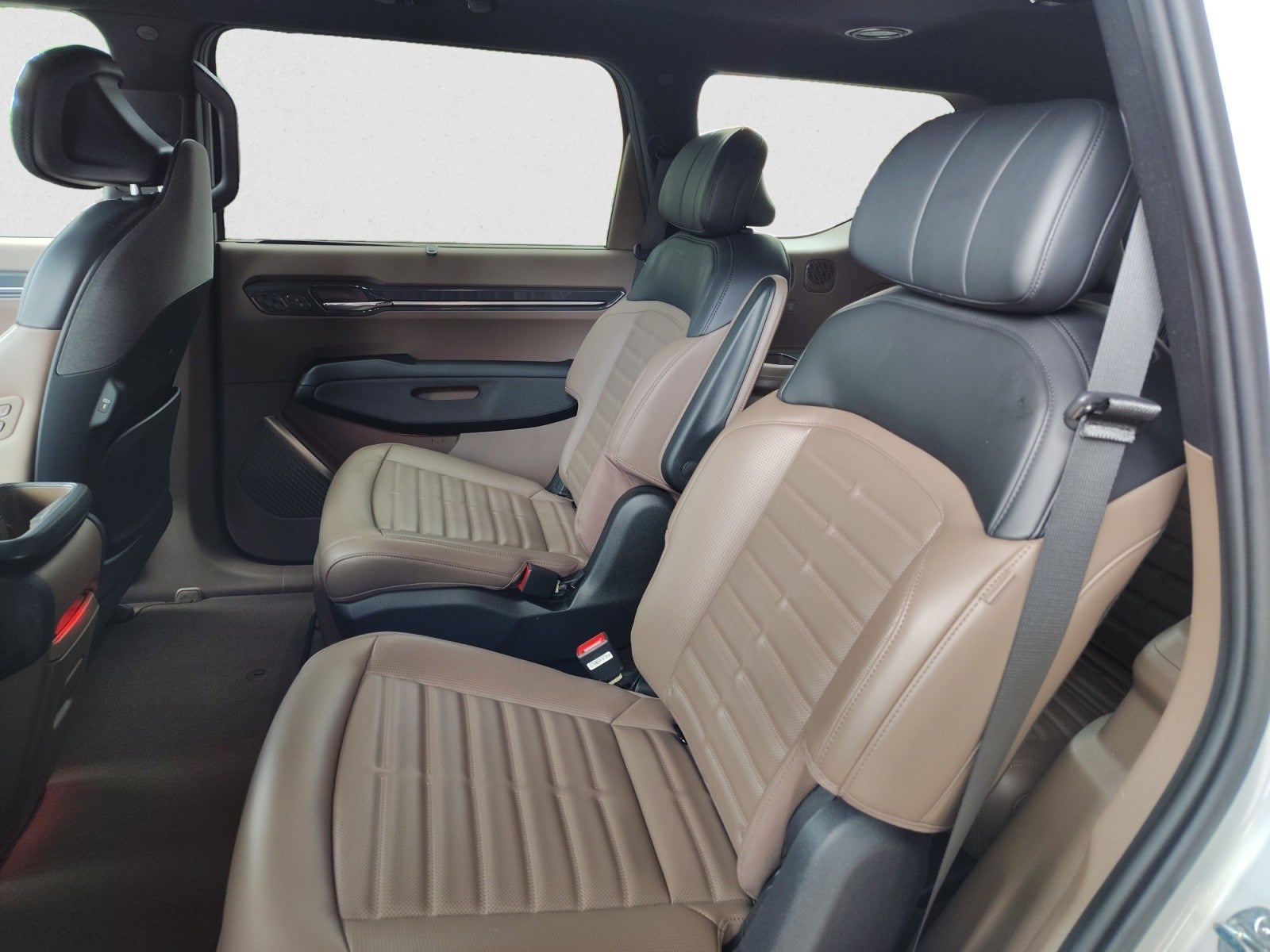 2024 Kia EV9 Land | VIP Seating, Towing Package