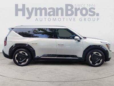 2024 Kia EV9 Land | VIP Seating, Towing Package