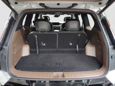 2024 Kia EV9 Land | VIP Seating, Towing Package