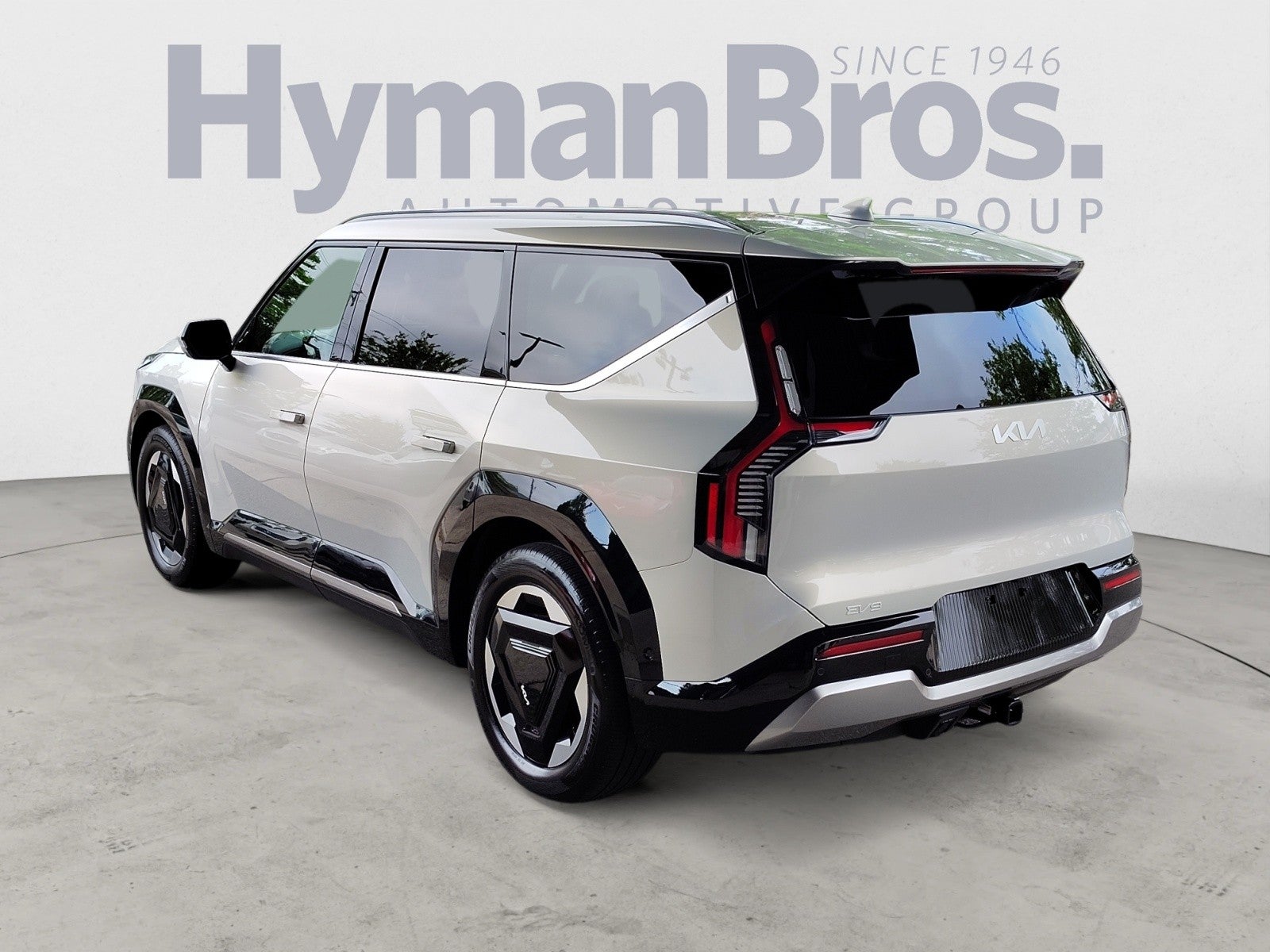 2024 Kia EV9 Land | VIP Seating, Towing Package