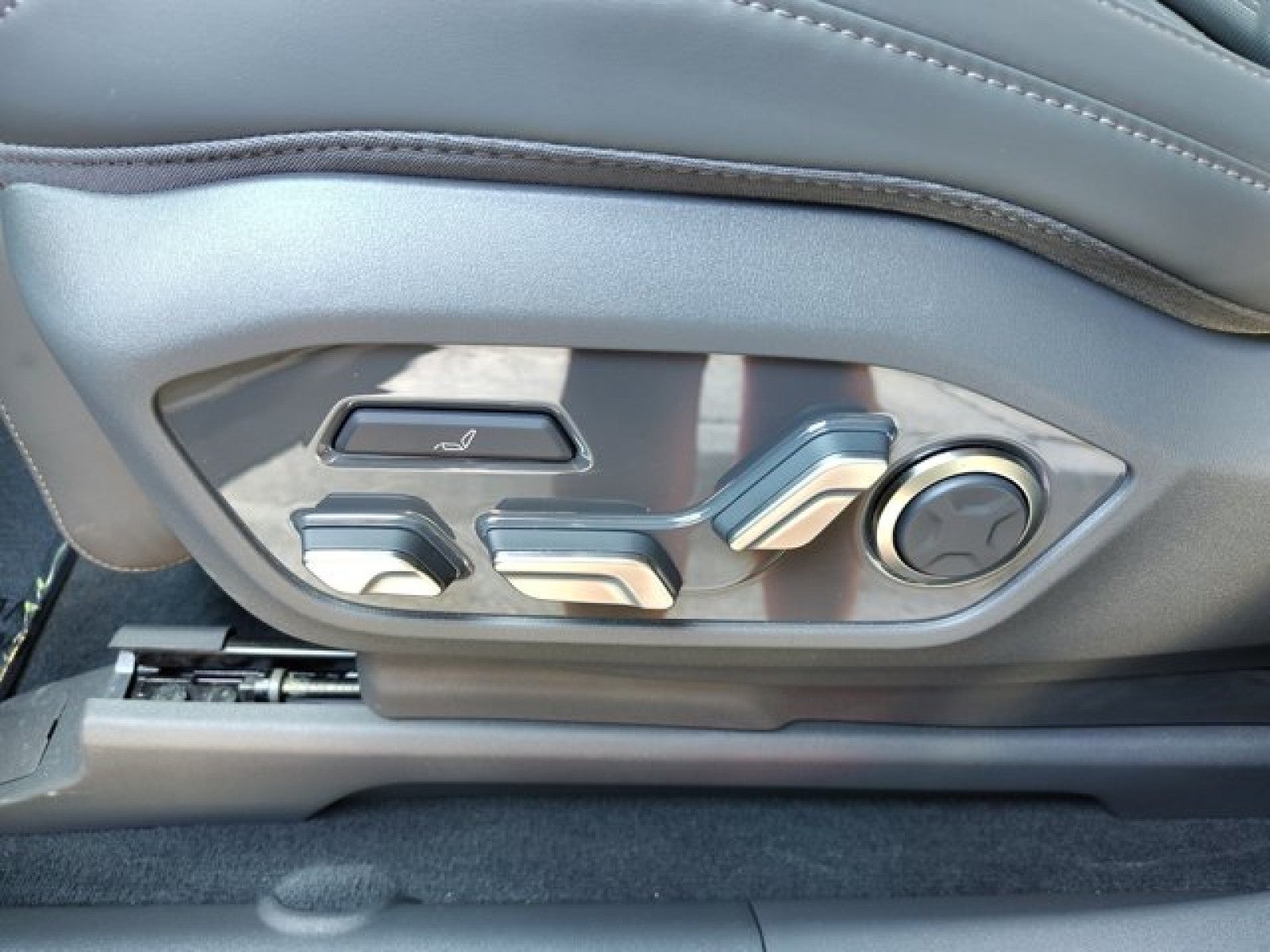 2024 Kia EV9 Land AWD | VIP Seating