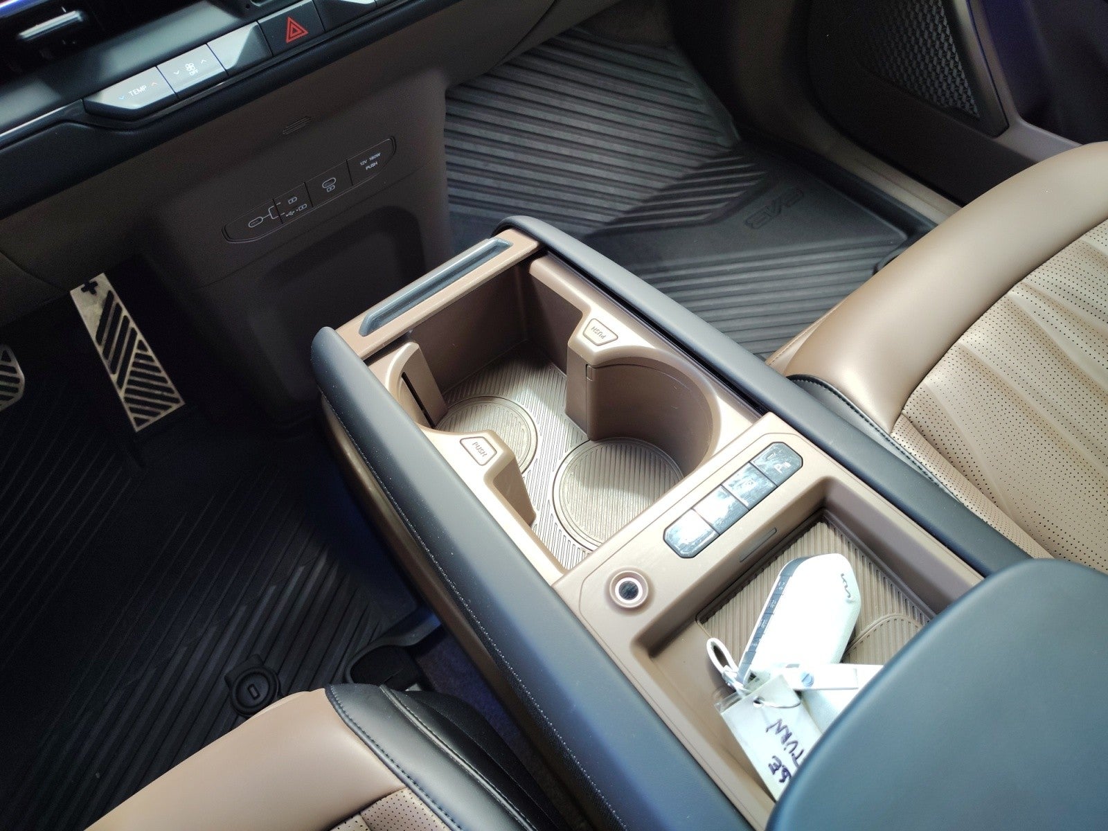 2024 Kia EV9 GT-Line AWD | VIP Seating