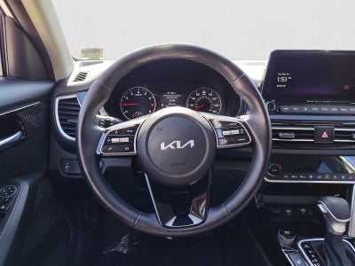 2023 Kia Seltos S AWD | navigation