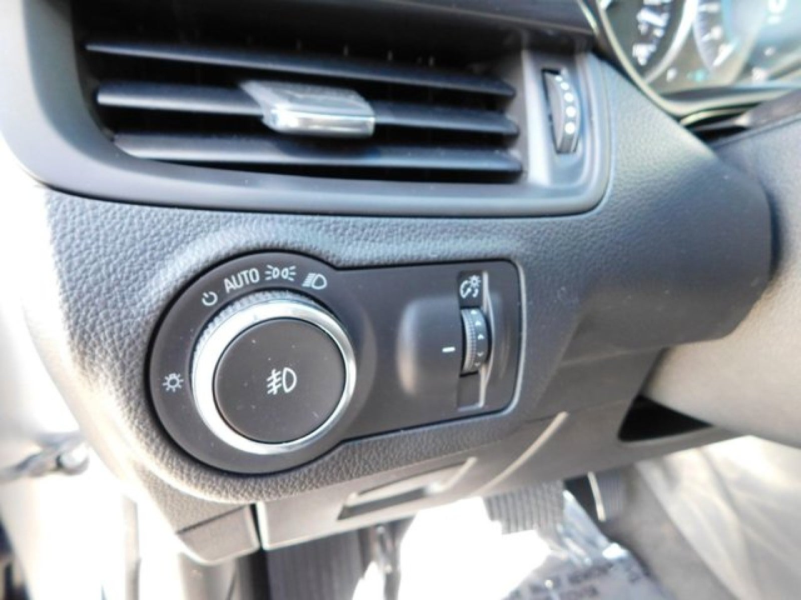 2020 Buick Envision Premium AWD | 1 Owner