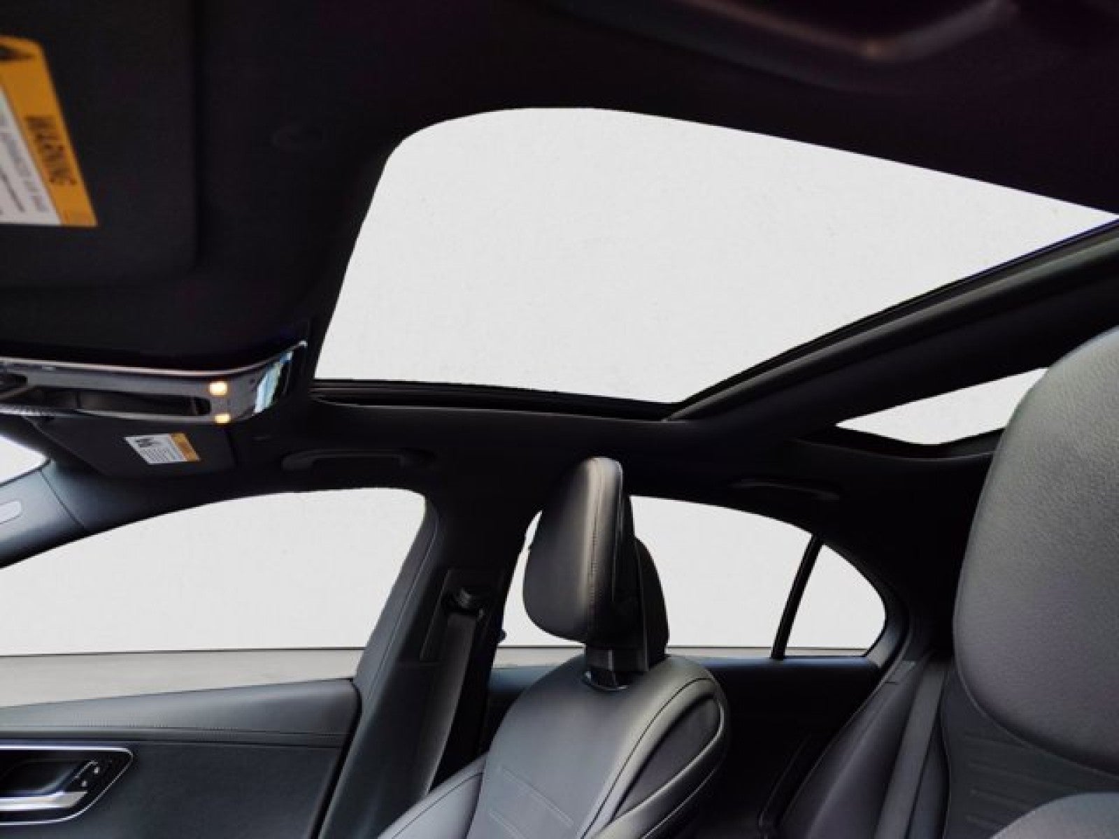 2024 Mercedes-Benz C-Class C 300 4MATIC® | Pano, AMG® night, distronic