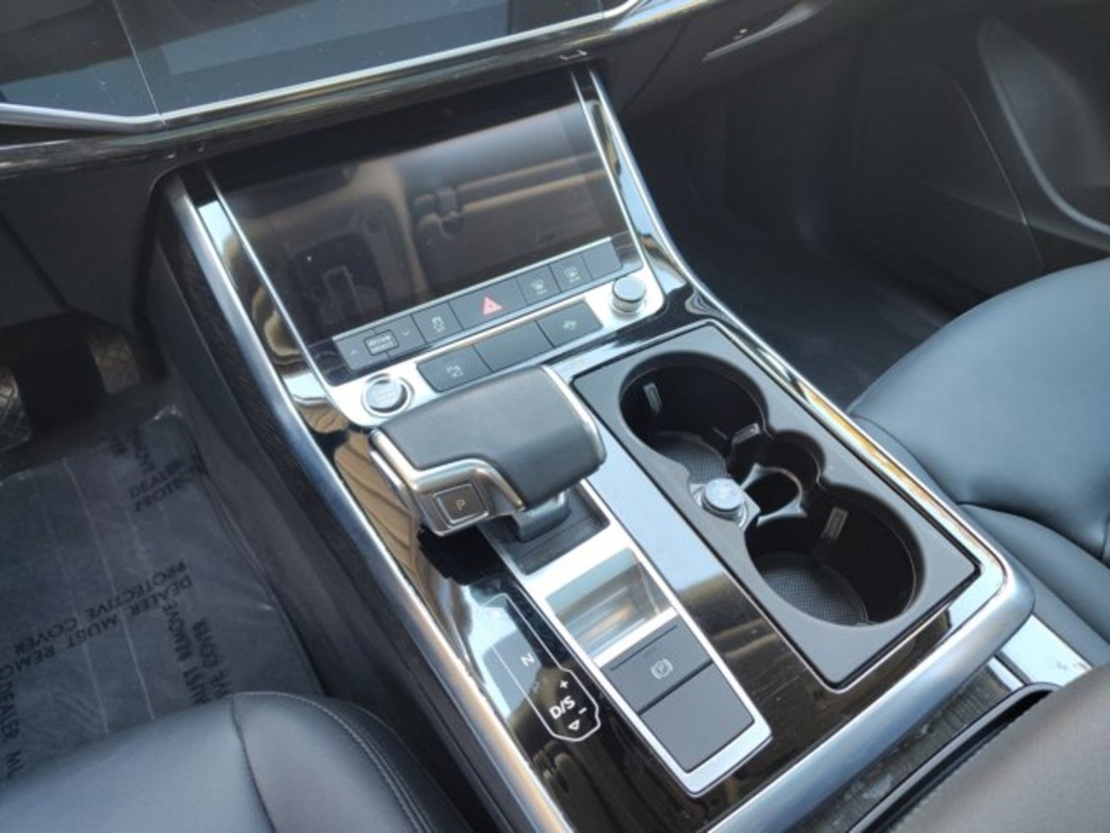 2023 Audi Q7 Premium quattro | Convenience Pacakge, Pearl white