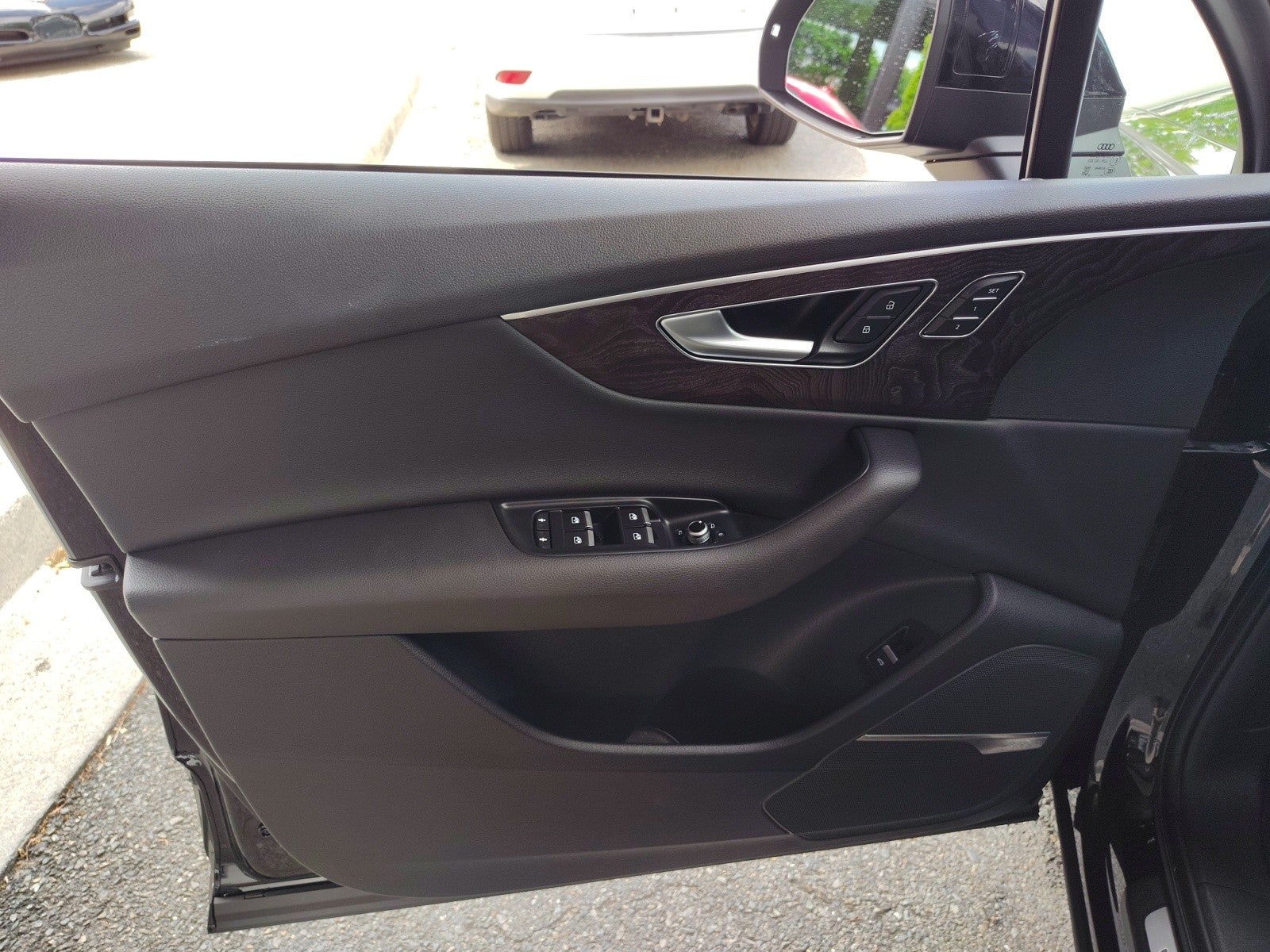 2020 Audi Q7 Prestige | Black Optic