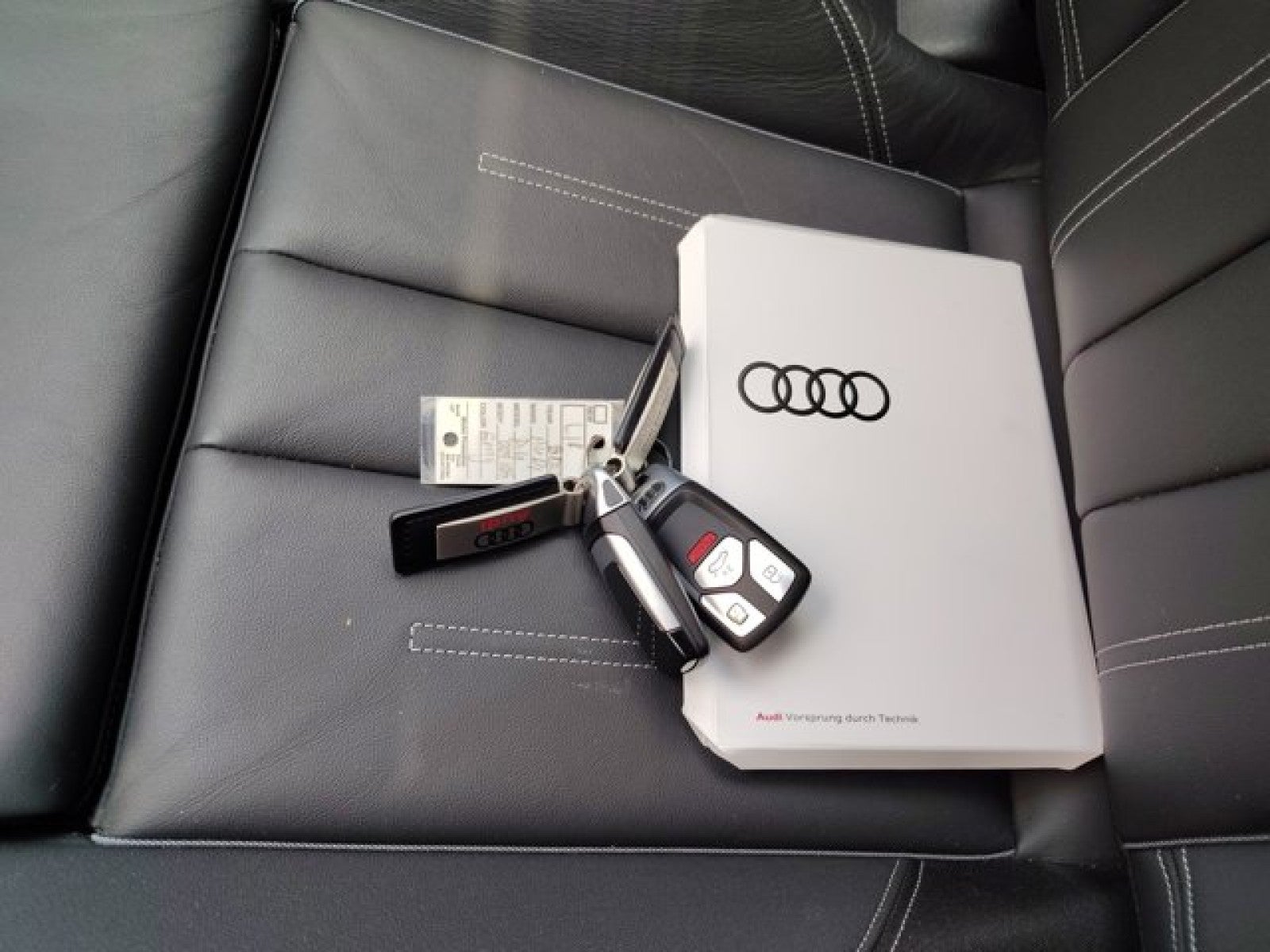 2022 Audi A4 Sedan S line Premium Plus