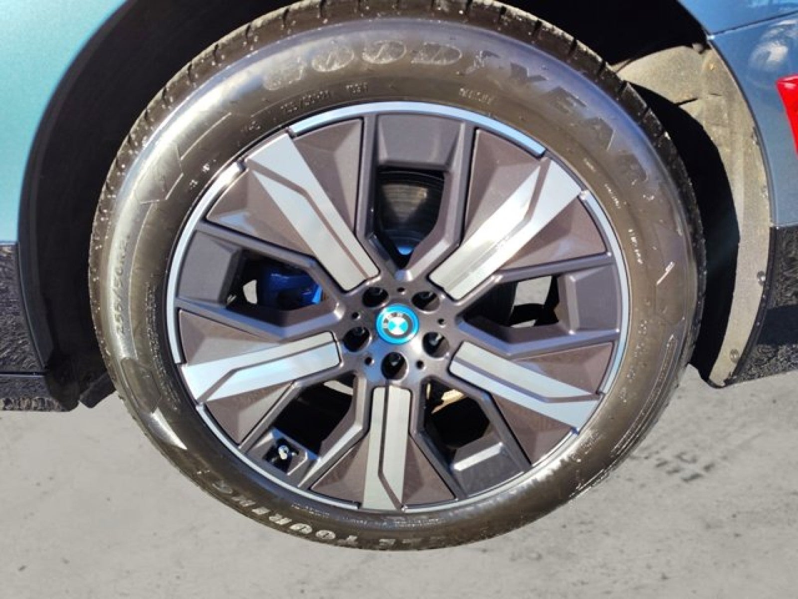 2024 BMW iX xDrive50, Sport, Drive assist pro, laserlight