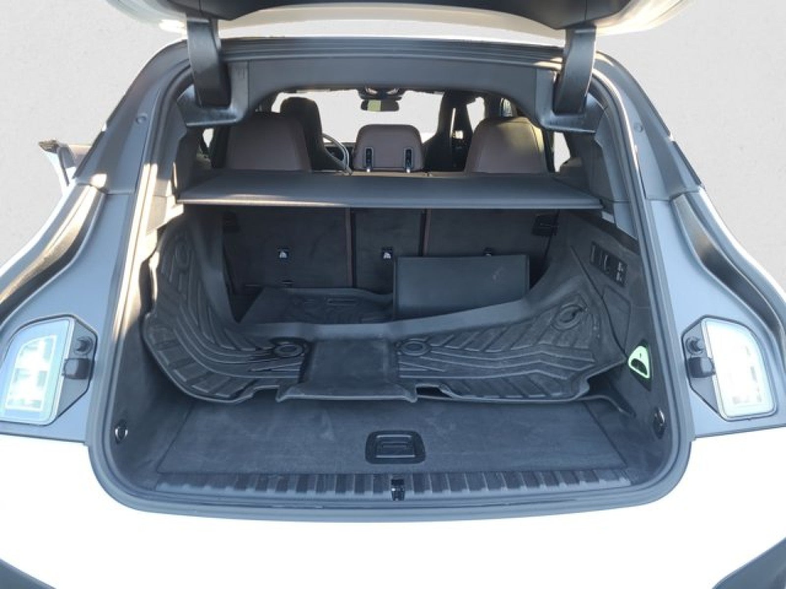 2023 BMW iX xDrive50, Drive assist pro