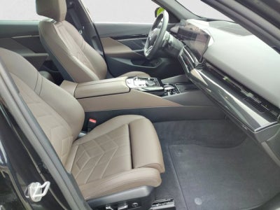 2024 BMW 5 Series 530i xDrive | M Sport Pkg, Premium Pkg