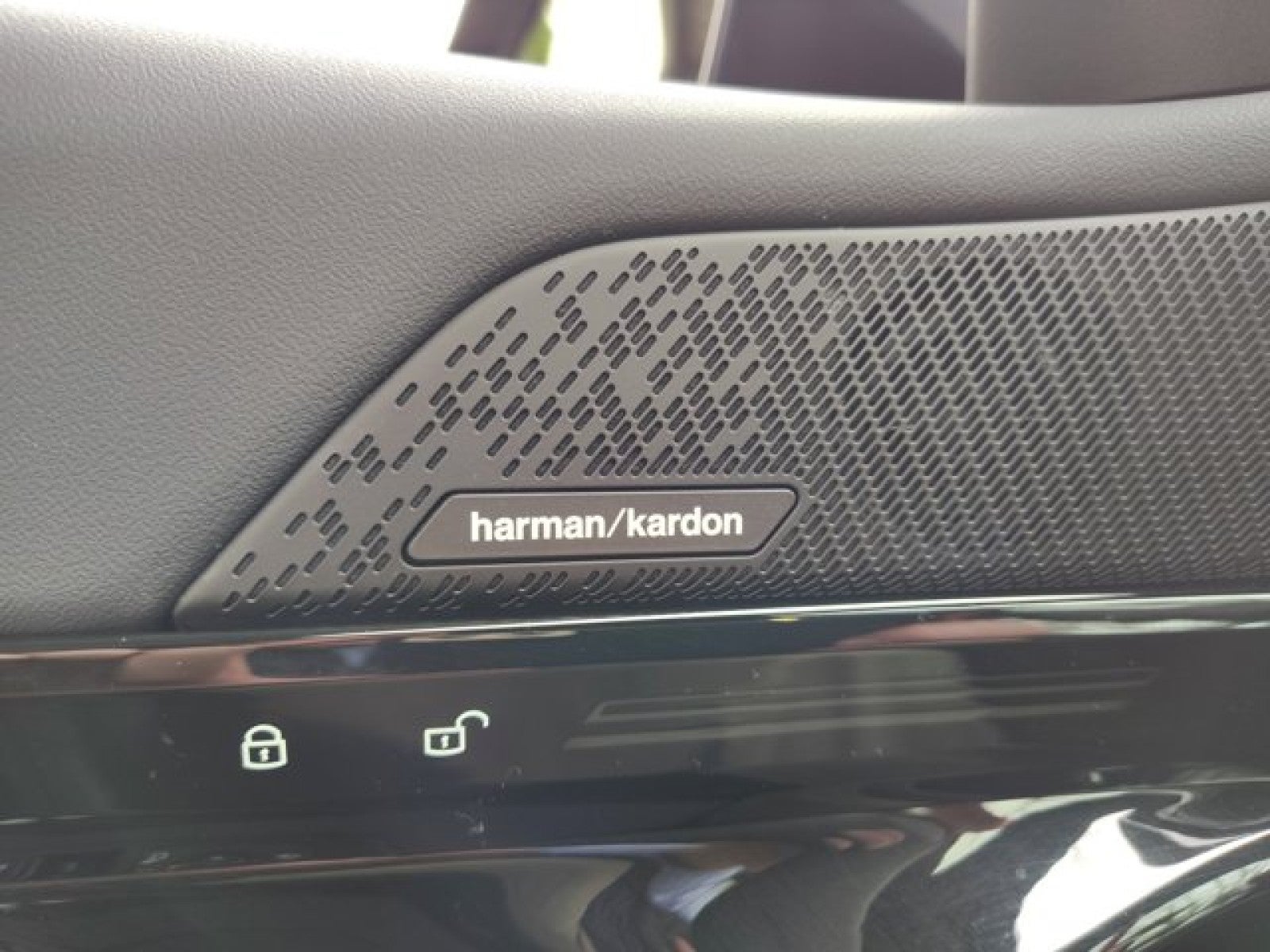 2024 BMW 5 Series 530i xDrive | M Sport Pkg, Premium Pkg