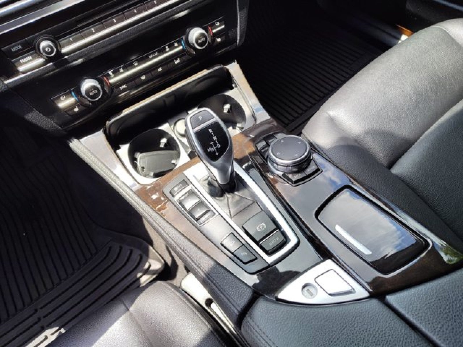 2016 BMW 5 Series 528i xDrive