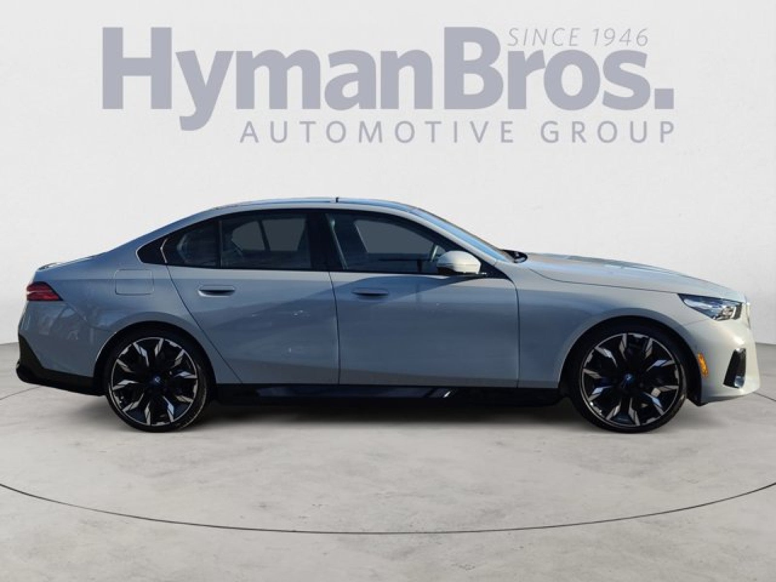 2024 BMW i5 eDrive40, M Sport, Drive assist pro, sky lounge roof