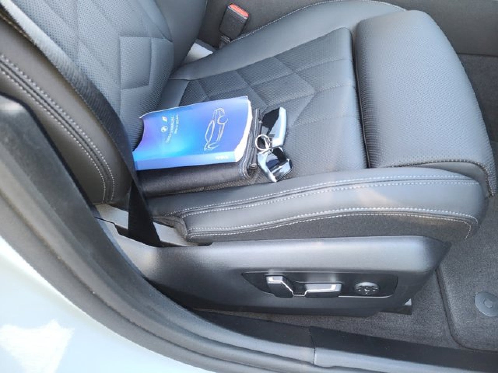 2024 BMW i5 eDrive40, M Sport, Drive assist pro, sky lounge roof