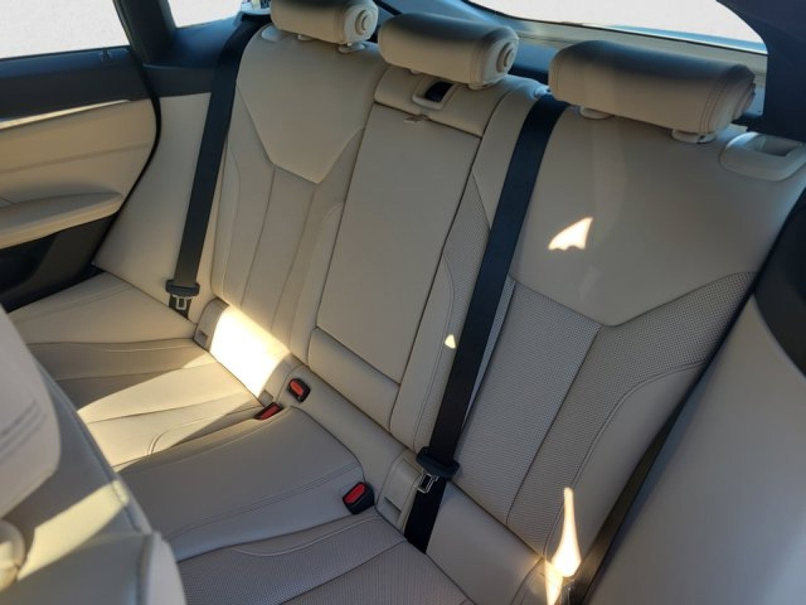 2023 BMW i4 eDrive35 | Premium Package