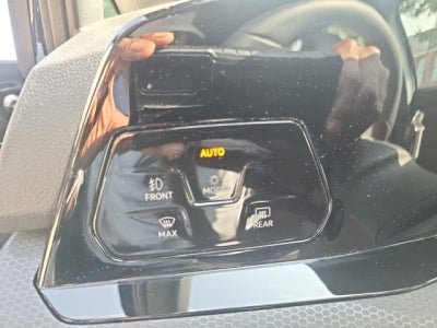 2024 Volkswagen Golf GTI SE | Leather Package