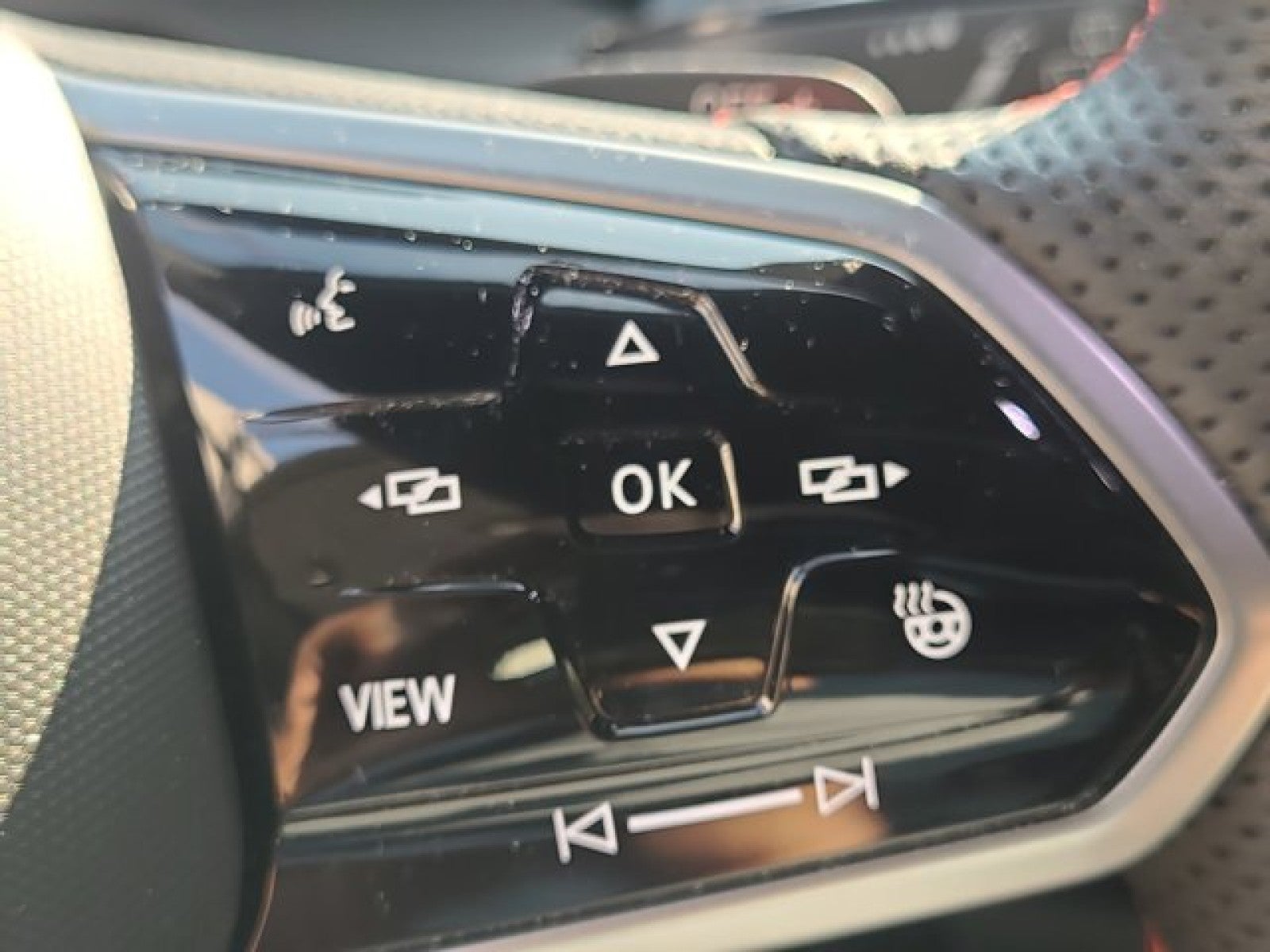 2024 Volkswagen Golf GTI SE | Leather Package