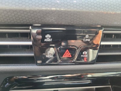 2024 Volkswagen Golf GTI SE | Leather Package